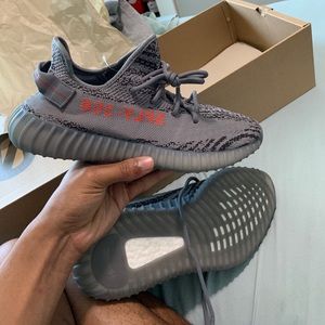 Yeezy 350 v2 Belugas